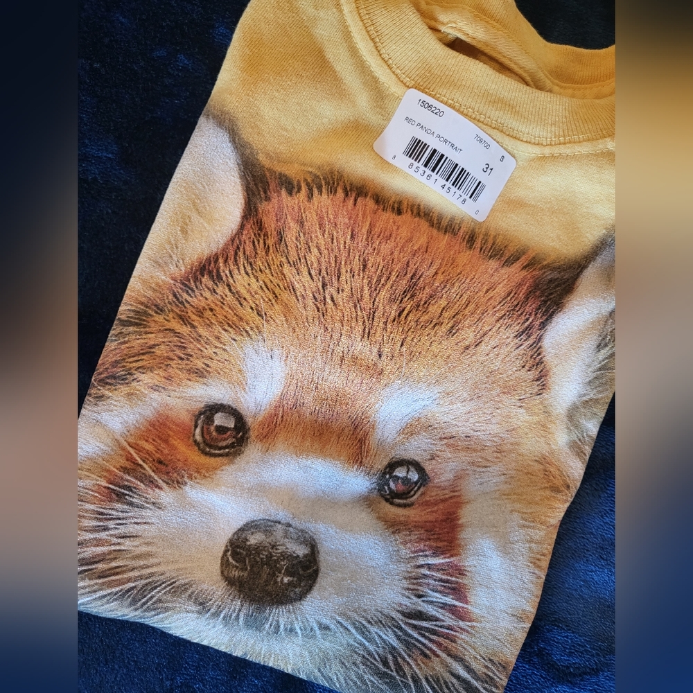 Kids Shirt Red Panda. Yellow, subtle tie-dye. NWT $15 size Small, see pics